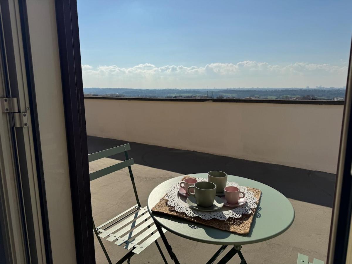 Rooftop Via Appia Nuova, Roma エクステリア 写真